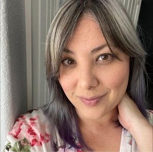 Meet your Posher, April